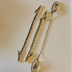 Floral Chain Sweater Clips Set